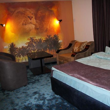 Nice Hotel Yerevan Ngoại thất bức ảnh