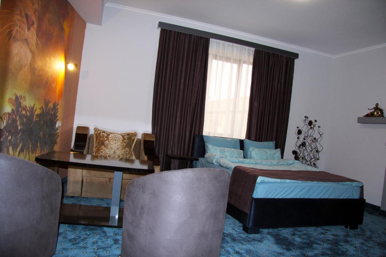 Nice Hotel Yerevan Ngoại thất bức ảnh
