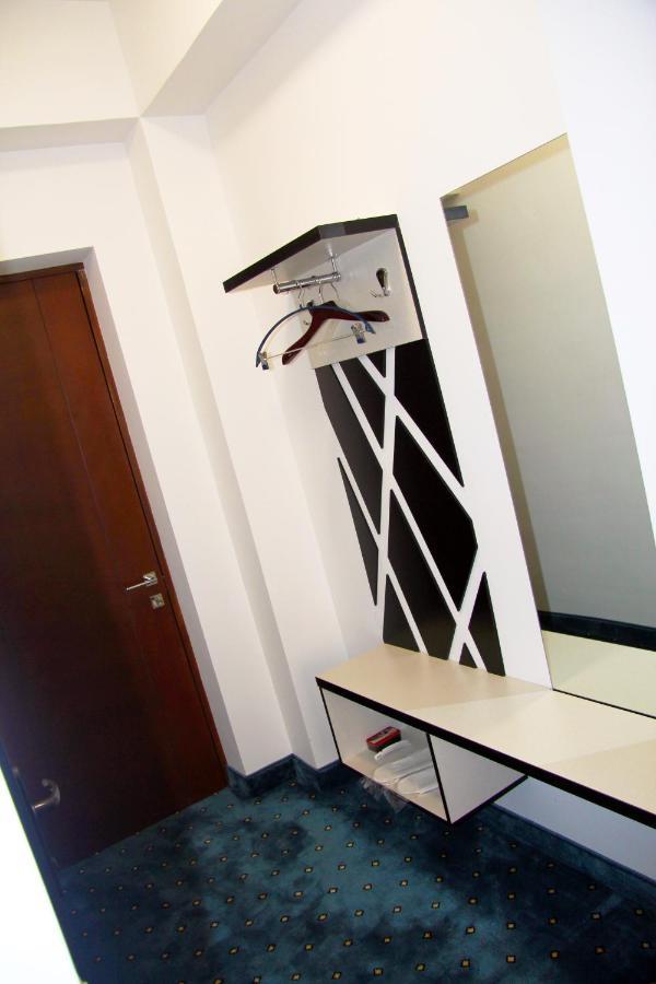 Nice Hotel Yerevan Ngoại thất bức ảnh
