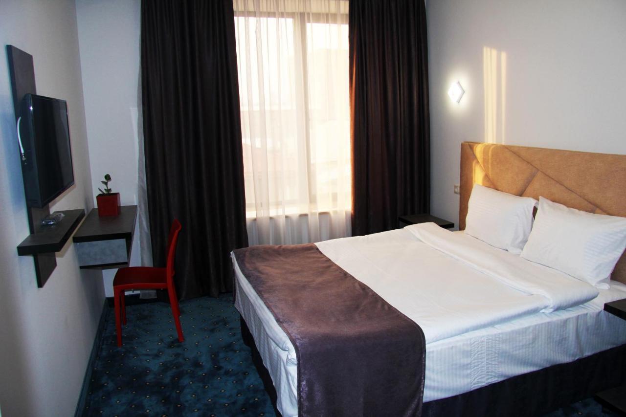 Nice Hotel Yerevan Ngoại thất bức ảnh